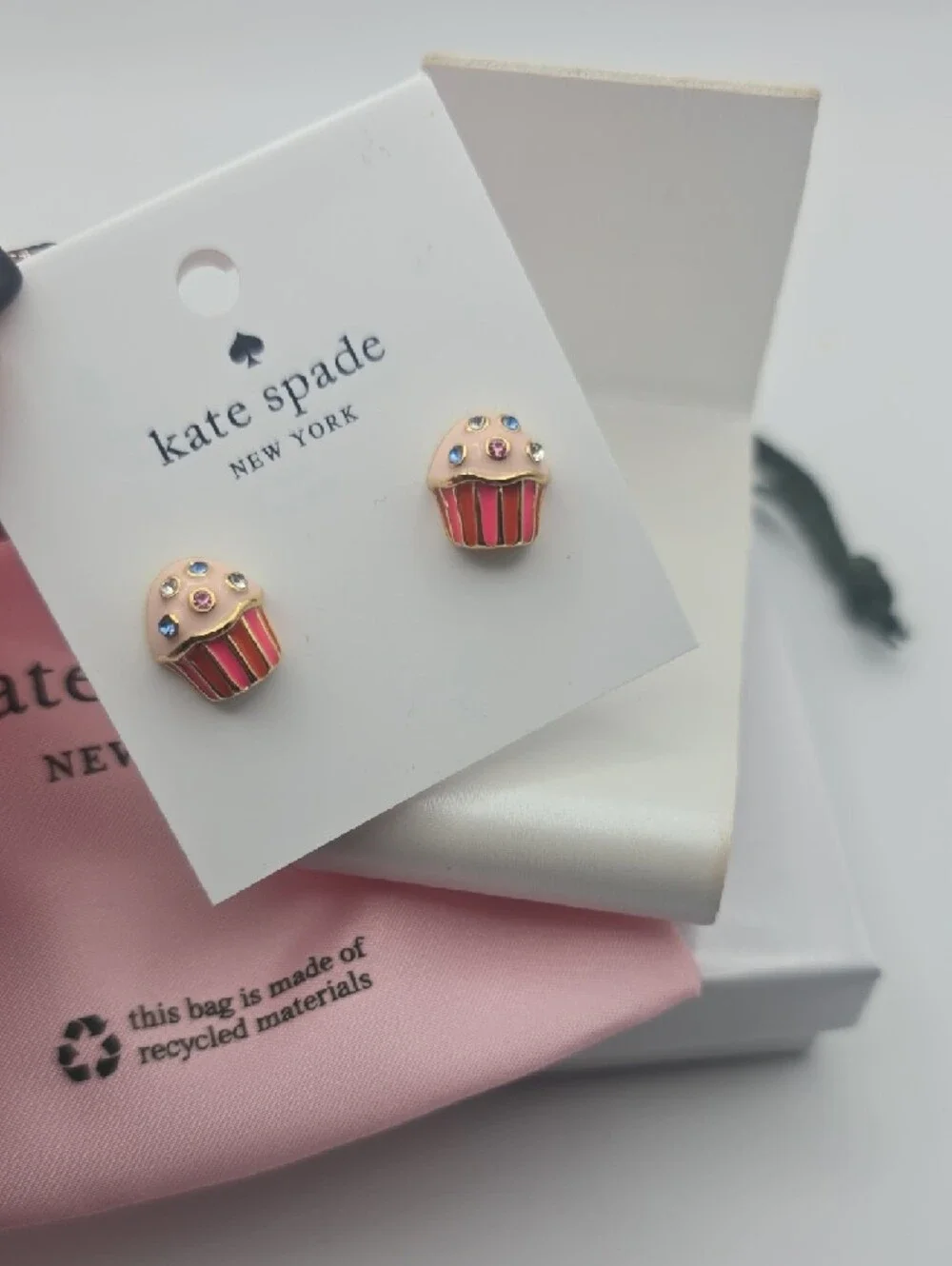 Kate Spade "Take The Cake" Pink Cupcake Crystal Stud Earrings (DUSTY)(NWT)✨️🧁✨️ - Picture 5 of 6